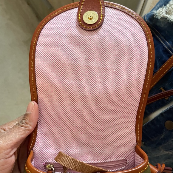 Dooney & Bourke All Weather Leather Duck Bag - Picture 11 of 15